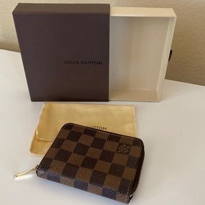 SOLD🚫Louis Vuitton Zippy Coin Purse Damier Ebene